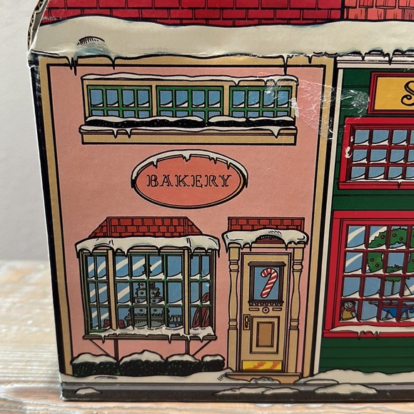 Vintage 1989 Libbey Set of 4 Holly & Berries Glasses & Box - Picture 5 of 16